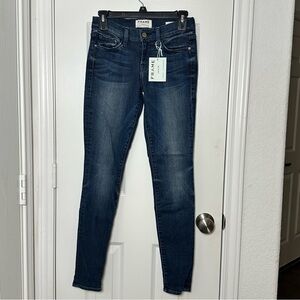 Frame Denim Le Skinny de Jeanne in Baldwin 26 Skinny Jeans